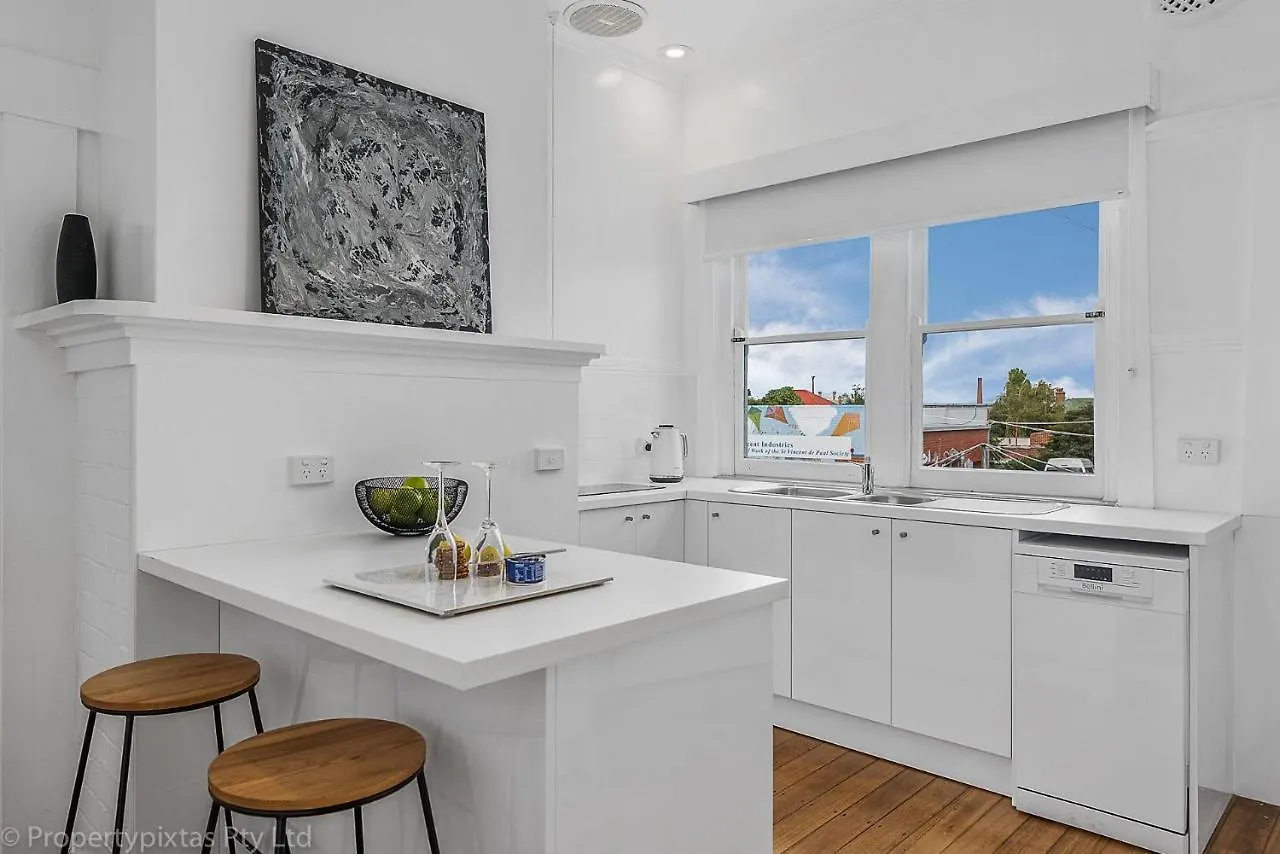 Best On Burnett Best Location Parking Sleeps 8 Hobart