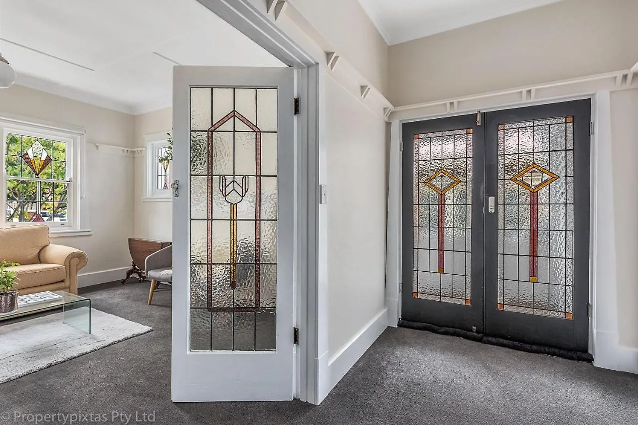 Best On Burnett Best Location Parking Sleeps 8 Hobart